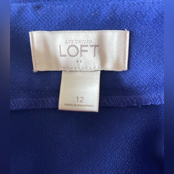🔥💙LOFT size 12 LIKE NEW. Royal blue with slit pockets. Gorgeous! - Picture 4 of 4